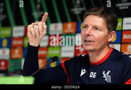 Crystal Palace Manager Oliver Glasner während einer Pressekonferenz im Crystal Palace Training Ground, Beckenham. Bilddatum: Mittwoch, 5. November 2025. Stockfoto
