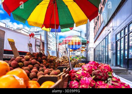 Straßengemüse Bauernmarkt in Chinatown von New York City farbenfrohe Aussicht. Vereinigte Staaten von Amerika Stockfoto