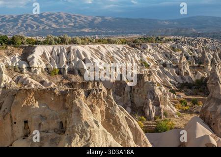 Die ländliche Landschaft bei Uchisar, Kappadokien, Türkiye Stockfoto