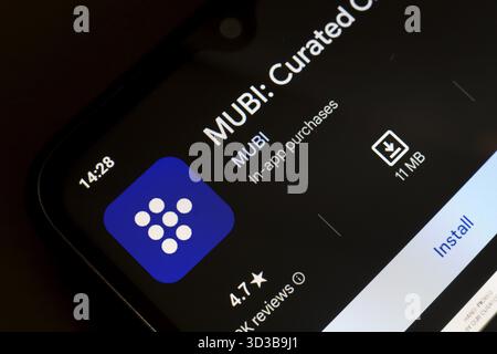 November 2024, Brasilien. In dieser Abbildung wird das Mubi App-Logo auf einem Smartphone-Bildschirm angezeigt Stockfoto