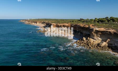 Luftaufnahme der Buchten von Roche in Conil de la Frontera, Spanien Stockfoto