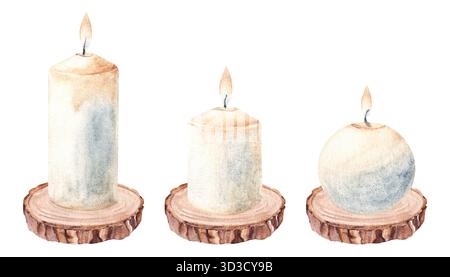Wasserfarben brennende Wachskerzen auf Holzsägeschnitten. Designelemente für gemütliche romantische Innenräume. Handgezeichnete Illustration im Vintage-Stil isoliert Stockfoto