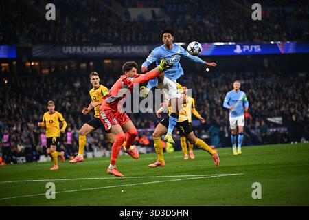MANCHESTER, GROSSBRITANNIEN - 5. NOVEMBER: Während des UEFA Champions League-Spiels zwischen Manchester City und Borussia Dortmund im Etihad Stadium am 4. Spieltag der UEFA Champions League Saison 2025/26 am 5. November 2025 in Manchester, Großbritannien. Stockfoto