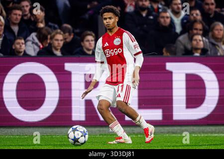 Amsterdam, Niederlande. November 2025. AMSTERDAM, NIEDERLANDE - 5. NOVEMBER: Gerald Alders vom AFC Ajax dribbelt während des Spiels der UEFA Champions League 2025/26 Phase MD4 zwischen Ajax und Galatasaray in der Johan Cruijff Arena am 5. November 2025 in Amsterdam. (Foto: Broer van den Boom/Orange Pictures) Credit: Orange Pics BV/Alamy Live News Stockfoto