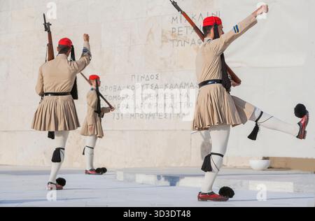 Evzone Soldaten, die Wachablösung, Athen, Griechenland, Europa, Stockfoto