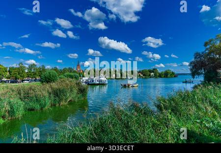 Sommerpanorama von Werder an der Havel, Altstadtinsel in Brandenburg, Deutschland. Stockfoto