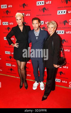 Brigitte Nielsen, Marcel Remus und Silke Remus beim XXXLutz x Marcel Remus Collection Launch im Premium-Möbel- und Einrichtungshaus XXXLutz. Nürnberg, 05.11.2025 *** Brigitte Nielsen, Marcel Remus und Silke Remus auf der XXXLutz x Marcel Remus Collection im Premium Möbel- und Innenarchitekturgeschäft XXXLutz Nürnberg, 05 11 2025 Foto:xAgenturxWehnertx/xGränzdörferx/xFuturexImagex remus 5134 Stockfoto