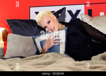 Schauspielerin Brigitte Nielsen beim XXXLutz x Marcel Remus Collection Launch im Premium-Möbel- und Einrichtungshaus XXXLutz. Nürnberg, 05.11.2025 Bayern Deutschland *** Schauspielerin Brigitte Nielsen bei der XXXLutz x Marcel Remus Collection Launch im Premium Möbel- und Innenarchitekturgeschäft XXXLutz Nürnberg, 05 11 2025 Bavaria Deutschland Copyright: XDwixAnoraganingrumx Stockfoto