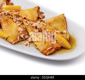 Essen, traditionelle authentische französische Crepes mit Eis Stockfoto