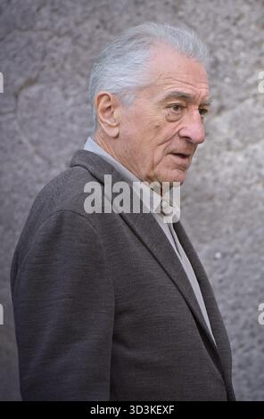 Rom, Italien. November 2025. ROM, ITALIEN - 6. NOVEMBER: Robert de Niro und Bürgermeister Roberto Gualtieri werden am 6. November 2025 in Rom, Italien, in Campidoglio gesehen. Quelle: dpa/Alamy Live News Stockfoto