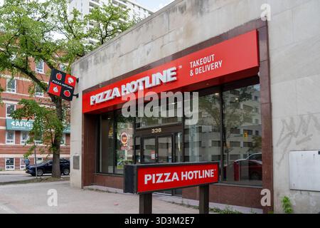 Ein Pizza Hotline Restaurant in Winnipeg, Manitoba, Kanada. Stockfoto
