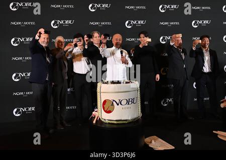 Neuigkeiten - Eröffnung des Nobu Hotels in Rom Nobu's drei Gründer: Meir Teper, Robert de Niro und Chefkoch Nobu Matsuhisa nehmen am 6. November 2025 in Rom, Italien, am Nobu Hotel Italy Teil Copyright: XDomenicoxCippitellix/xLiveMediax LPN 2126186 Stockfoto