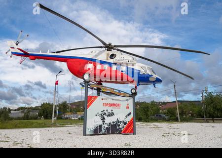 ULAN-UDE, RUSSLAND - 06. SEPTEMBER 2025: Der Hubschrauber der MI-171A2 ist ein Denkmal für den sowjetischen Hubschrauber Mi-8 an einem Septembertag. Ulan-Ude Aviati Stockfoto