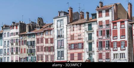 Historische und kulturelle Zentrum der Stadt Bayonne, Pyrenäen, Frankreich Stockfoto
