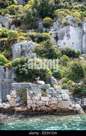 Die versunkene Stadt Simena in Turkije (Türkei) ist auch der Ort der antiken lykischen Gräber Stockfoto