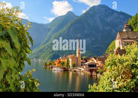 Hallstatt, Österreich - wunderschöner Blick auf die berühmte österreichische Alpenstadt Stockfoto