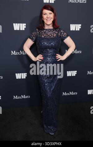 Beverly Hills, USA. November 2025. Kate Flannery nimmt an den WIF Honors 2025 Teil, die Max Mara am 6. November 2025 im Beverly Hilton in Los Angeles, Kalifornien, verliehen hat. Foto: Crash/imageSPACE Credit: Imagespace/Alamy Live News Stockfoto