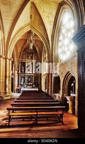 Innenraum der Kirche San Salvador, erbaut im 15. Jahrhundert (Iglesia de San Salvador) in Getaria, Spanien, Europa Stockfoto