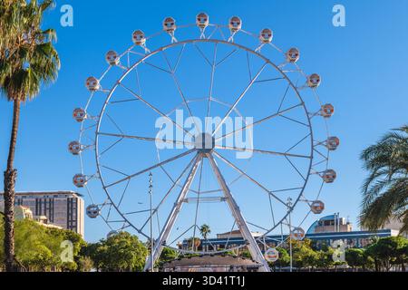 Port Vell Ferris Wheel befindet sich in Barcelona, Katalonien, Spanien Stockfoto