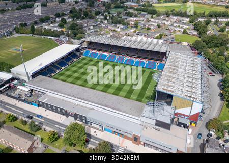 Luftaufnahme von Turf Moor, Heimstadion von Burnley FC, Burnley, Lancashire, Großbritannien. Stockfoto