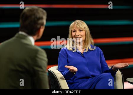Markus Lanz mit Petra Köpping 10/25 ihr Markus Lanz und Petra Köpping am 28. Oktober 2025 in Markus Lanz , ZDF TV Fernsehen Talkshow Talkshow Talkshow Deutschland deutsch deutsche Frau deutscher Mann Politikerin Politik stellvertretende SPD-Vizevorsitzende sächsische Sachsen Sozialministerin Ministerin Landesministerin Mann Italien italienisch italienisch-deutscher Moderator Fotografie Fotograf Journalistin Journalistin Journalistin Journalistin Stockfoto