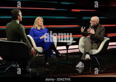 Talkrunde bei Markus Lanz , ZDF 10/25 her Markus Lanz, Petra Köpping und Dr. Peter Tauber v.li. Am 28. Oktober 2025 in Markus Lanz , ZDF TV Fernsehen Talkshow Talkshow Talkshow Deutschland deutsch deutsche Frau deutscher Mann Männer Politiker Politik CDU Ex ehemalige ehemalige Generalsekretär Politikerin stellvertretende SPD-Vizevorsitzende sächsische Sachsen Sozialministerin Ministerin Landesministerin Mann Italien italienisch italienisch-deutscher Moderator Fotografie Fotograf Journalistin Journalistin Journalistin Journalistin Journalistin Autorin Autor Gastgeberin german-ita Stockfoto
