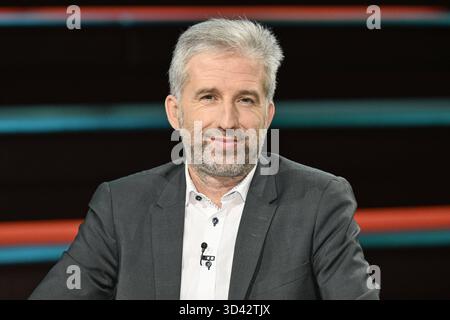 Boris Palmer Politiker 10/25 ihr Boris Palmer am 29. Oktober 2025 in Markus Lanz , ZDF Aufzeichnung vom 28. Oktober 2025 TV Fernsehen Talkshow Talkshow Deutschland deutsch deutscher deutscher Mann Politik parteilos parteiloser ex ehemaliger Grüner Grünen ob Oberbürgermeister Tübingen deutscher Politiker Bürgermeister quer Porträt lächelnd *** Boris Palmer Politiker 10 25 Ihr Boris Palmer am 29. Oktober 2025 in Markus Lanz , ZDF Aufnahme vom 28. Oktober 2025 TV-Talkshow Talkshow Deutschland Stockfoto