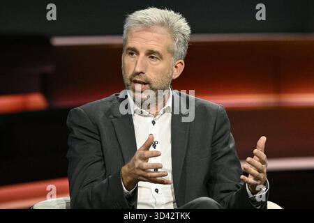 Boris Palmer Politiker 10/25 ihr Boris Palmer am 29. Oktober 2025 in Markus Lanz , ZDF Aufzeichnung vom 28. Oktober 2025 TV Fernsehen Talkshow Talkshow Deutschland deutsch deutscher Mann Politik parteilos parteiloser ex ehemaliger Grüner Grünen ob Oberbürgermeister Tübingen deutscher Politiker Bürgermeister quer halb sitzend sprechend gestikuliert *** Boris Palmer Politiker 10 25 Ihr Boris Palmer am 29. Oktober 2025 in Markus Lanz , ZDF Aufnahme vom 28. Oktober 2025 TV-Talkshow Talkshow Deutschland deutscher deutscher Mann Politik Party-less Ex Green Gr Stockfoto