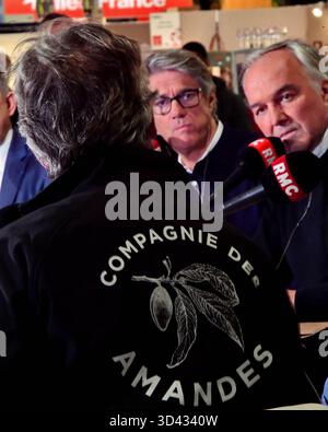 Paris, Frankreich. November 2025. Fernsehshow „Les Grandes Gueules“ bei der 13. Ausgabe der Ausstellung Made in France, einer Veranstaltung, die der französischen Fertigung im Ausstellungszentrum Porte de Versailles gewidmet ist, am 6. November 2025 in Paris. Foto: Karim Ait Adjedjou/ABACAPRESS.COM Credit: Abaca Press/Alamy Live News Stockfoto