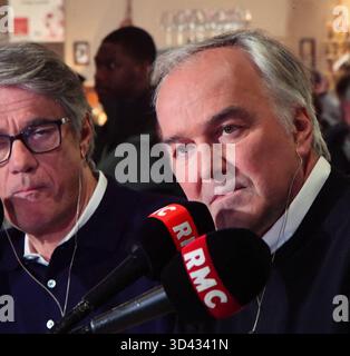 Paris, Frankreich. November 2025. Olivier Truchot, Fernsehmoderator während der Fernsehshow „Les Grandes Gueules“ bei der 13. Ausgabe der Ausstellung Made in France, einer Veranstaltung, die der französischen Fertigung im Ausstellungszentrum Porte de Versailles gewidmet ist, am 6. November 2025 in Paris, Frankreich. Foto: Karim Ait Adjedjou/ABACAPRESS.COM Credit: Abaca Press/Alamy Live News Stockfoto