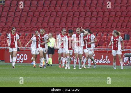 Amsterdam, Niederlande. November 2025. AMSTERDAM, 08.11.2025, JohanCruyff Arena, Saison 2025/2026, niederländischer Eurojackpot Vrouwen Eredivisie Football, Spiel zwischen Ajax und PSV (Frauen), Foto zeigt Spieler von Ajax Credit: Pro Shots/Alamy Live News Stockfoto