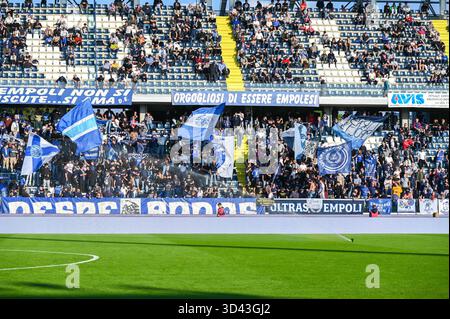 Empoli, Italien. November 2025. Empoli Fans während des Spiels Empoli FC gegen US Catanzaro, italienischer Fußball Serie B in Empoli, Italien, 08. November 2025 Credit: Independent Photo Agency/Alamy Live News Stockfoto