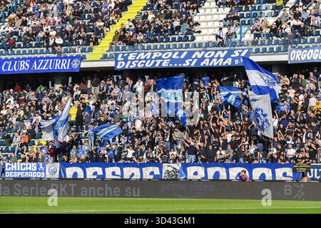 Empoli, Italien. November 2025. Empoli Fans während des Spiels Empoli FC gegen US Catanzaro, italienischer Fußball Serie B in Empoli, Italien, 08. November 2025 Credit: Independent Photo Agency/Alamy Live News Stockfoto