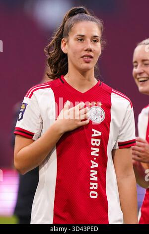 Amsterdam, Niederlande. November 2025. AMSTERDAM, NIEDERLANDE - 8. NOVEMBER: Louise van Oosten aus Ajax während eines Euro Jackpot Vrouwen Eredivisie Matches in der Johan Cruijff Arena am 8. November 2025 in Amsterdam, Niederlande. (Foto von Andre Weening/Orange Pictures) Credit: Orange Pics BV/Alamy Live News Stockfoto