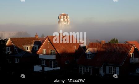 Nebel in einem Hochhaus in Silkeborg, Dänemark Stockfoto