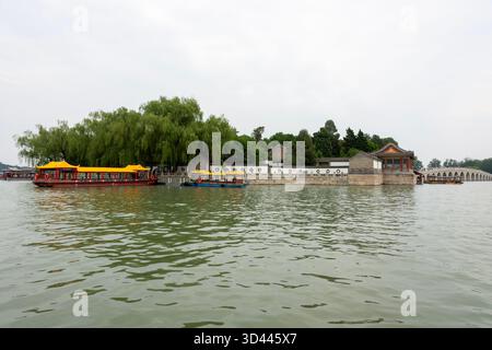 Kunming Lake in der Nähe des Sommerpalastes in Peking, China. Stockfoto