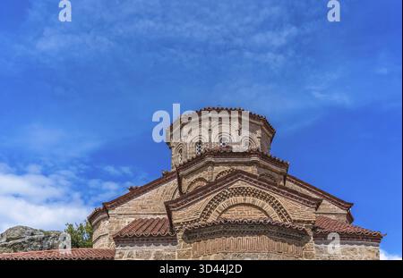Oben auf eine alte orthodoxe Kirche im Kloster Varlaam, Meteora, Griechenland Stockfoto