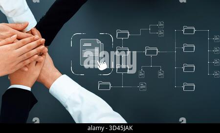 Eine dynamische Darstellung der Teamarbeit, in der die Hände in einem digitalen Dateiorganisationsdiagramm zusammenkommen. Ideal für die Illustration der Zusammenarbeit Stockfoto
