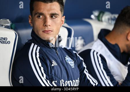 Como, Italien. November 2025. Tasos Douvikas von Calcio Como nach dem italienischen Fußballspiel der Serie A zwischen Calcio Como und Cagliari Calcio am 8. November 2025 im Giuseppe Senigallia Stadion in Como, Italien Credit: Independent Photo Agency/Alamy Live News Stockfoto