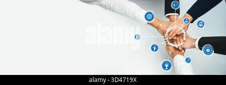 Analystenteam, das nach erfolgreichem Plan für Geschäftsstrategie und Marketing Hand in Hand arbeitet. Teamwork-Freunde und Zusammenarbeit im Büro mit Stockfoto