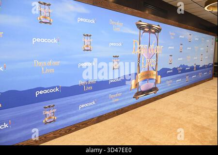 CA. 08. November 2025. Atmosphäre bei der Ankunft zum 60. Jahrestag von DAYS OF OUR LIVES, The Garland Hotel in North Hollywood, Los Angeles, CA, 08. November 2025. Quelle: Michael Mattes/Everett Collection/Alamy Live News Stockfoto