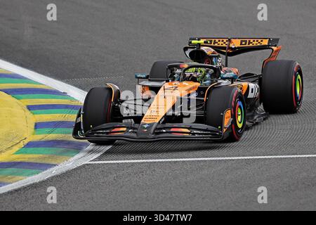 Sao Poulo, Brasilien. November 2025. Lando Norris (GBR) McLaren F1 Team MCL39 Mercedes während des Sprint-Rennens des F1 Grand Prix von Brasilien beim Autodromo Jose Carlos Pace Credit: Action Plus Sports/Alamy Live News Stockfoto