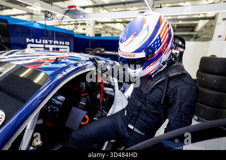 SARGEANT Logan (usa), Proton Competition, Ford Mustang LMGT3 #77, LM GT3, Aktion während des Rookie-Tests 2025 der FIA Langstrecken-Weltmeisterschaft 2025, am 9. November 2025 auf dem Bahrain International Circuit in Sakhir, Bahrain - Foto Julien Delfosse/DPPI Credit: DPPI Media/Alamy Live News Stockfoto