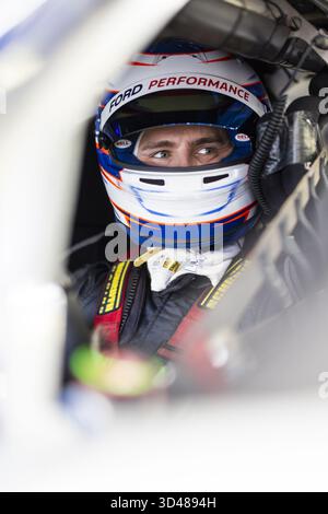 SARGEANT Logan (usa), Proton Competition, Ford Mustang LMGT3 #77, LM GT3, Aktion während des Rookie Tests der FIA World Endurance Championship 2025 2025, am 9. November 2025 auf dem Bahrain International Circuit in Sakhir, Bahrain Stockfoto