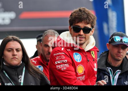 Sao Paulo, Brasilien. November 2025. Charles Leclerc (MON) Ferrari. 09.11.2025. Formel-1-Weltmeisterschaft, Rd 21, Großer Preis Brasiliens, Sao Paulo, Brasilien, Wettkampftag. Quelle: James Moy/Alamy Live News Stockfoto
