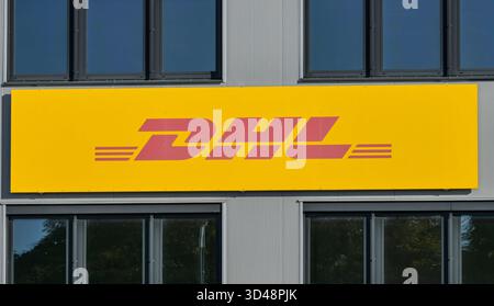 DHL Zustellbasis Charlottenburg, Rohrdamm, Siemensstadt, Spandau, Berlin *** DHL-Zustellbasis Charlottenburg, Rohrdamm, Siemensstadt, Spandau, Berlin Stockfoto