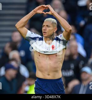 London, Großbritannien. November 2025. Tottenham Hotspur / Manchester United - Premier League - Tottenham Hotspur Stadium - London. Richarlison feiert sein Ziel. Bildnachweis: Mark Pain / Alamy Live News Stockfoto