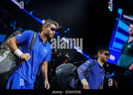 Torino, Italien. November 2025. Die Italiener Simone Bolelli und Andrea Vavassori vor ihrem Doppel-Tennis-Spiel im ATP World Tour Finals im Inalpi Arenain Turin, Italien - Sonntag, 9. November 2025. Sport - . (Foto: Marco Alpozzi/Lapresse) Credit: LaPresse/Alamy Live News Stockfoto