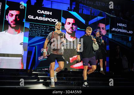 Torino, Italien. November 2025. Die Briten Julian Cash und Lloyd Glasspool vor ihrem Doppel-Tennis-Spiel der ATP World Tour Finals im Inalpi Arenain Turin, Italien - Sonntag, 9. November 2025. Sport - . (Foto: Marco Alpozzi/Lapresse) Credit: LaPresse/Alamy Live News Stockfoto