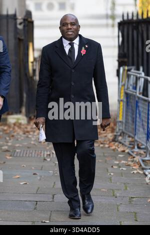 London, Großbritannien. November 2025. Der stellvertretende Premierminister des Vereinigten Königreichs, David Lammy, geht durch die Downing Street für den National Service of Remembrance im Cenotaph in Whitehall, London. Quelle: SOPA Images Limited/Alamy Live News Stockfoto